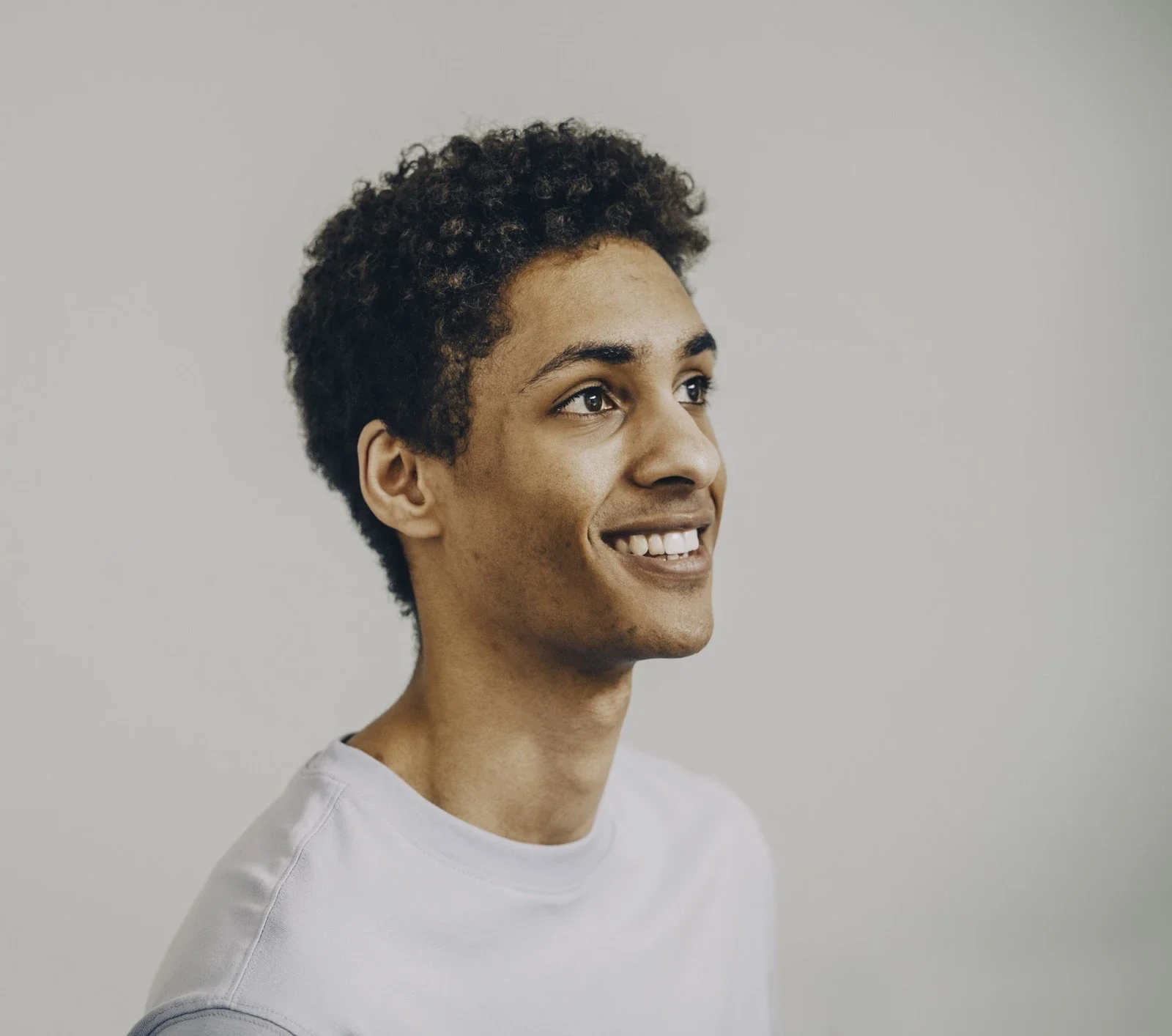 Missions de l’ingénieur devops en école numérique ESSIN spécialisé en cloud computing CI CD docker kubernetes et automatisation des déploiements