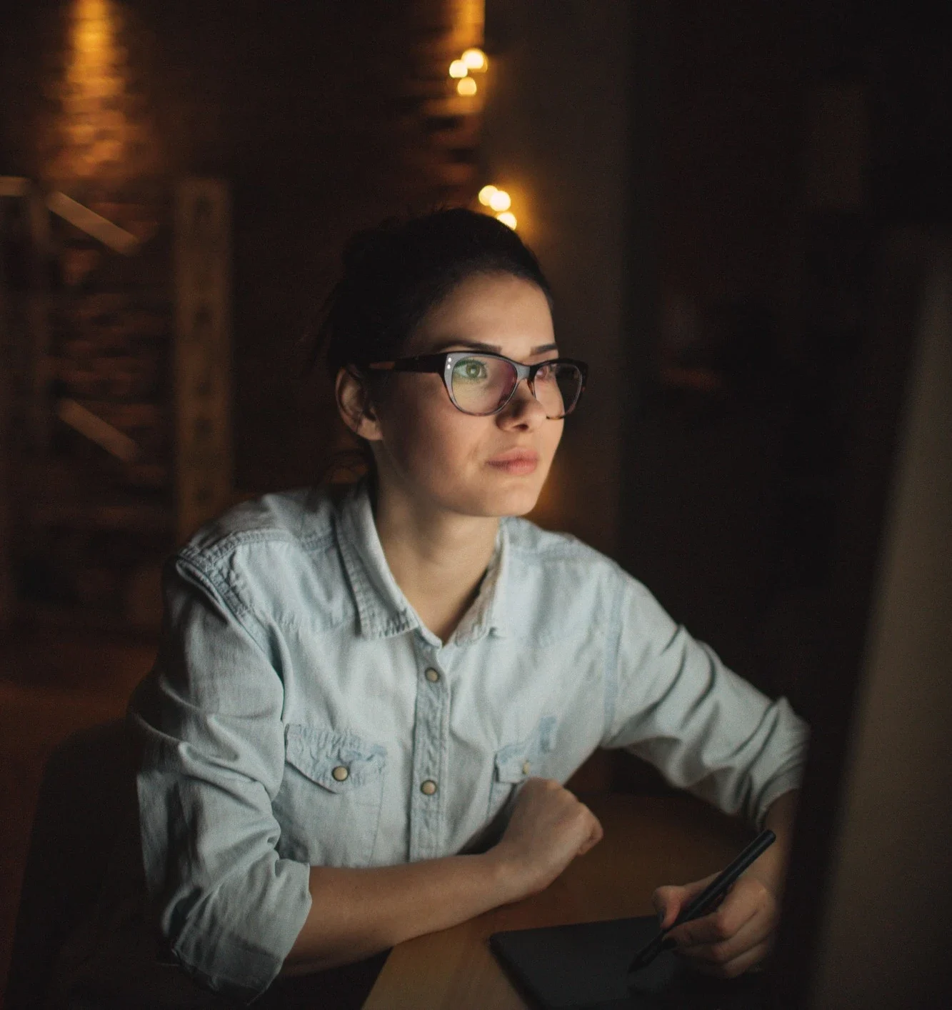 Étudiante découvrant le DevOps et l’automatisation